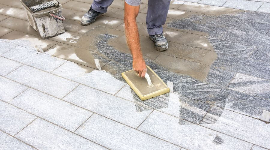 Professional gutter cleaning in Kaneville, IL